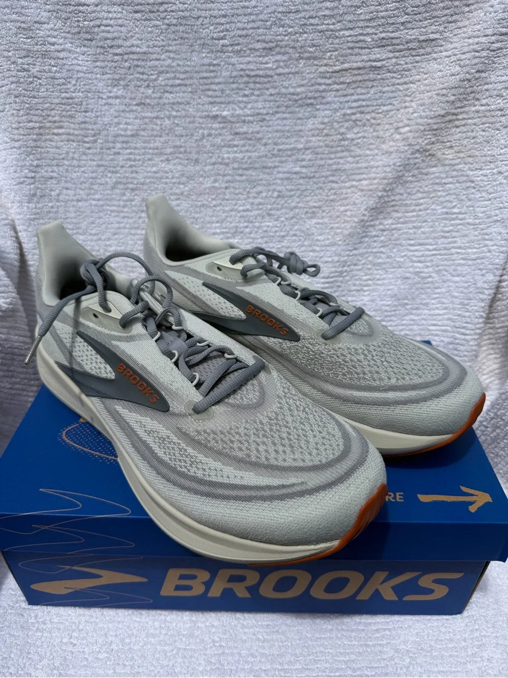 Brooks Revel 9 Men’s Size 13 2E Wide Gray Running Shoes 110499 2E 092 New Box
